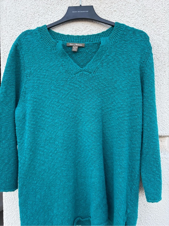 Tommy Bahama Sweaters - Tommy Bahama Women’s Teal V-Neck Sweater
